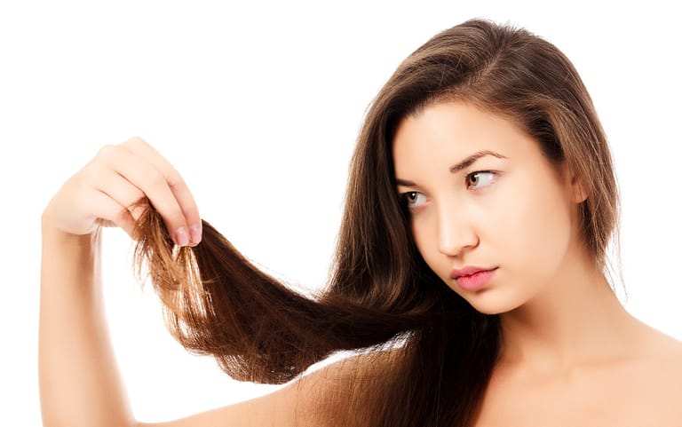 Article: 8 Ways to Tame your Frizzy Hair
